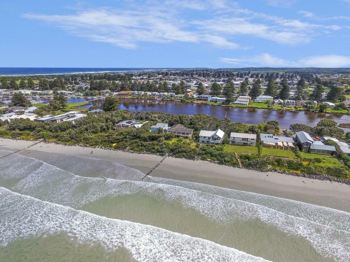 Apartment Beachfront
